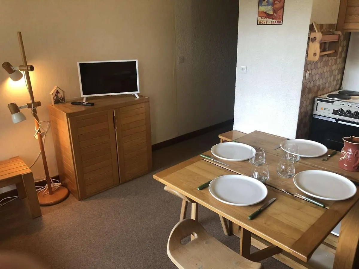 Studio Cabine A Crest-Voland, Proche Pistes - 4 Personnes, Parking, Balcon, Acces Facile - Fr-1-595-83 0*, Crest-Voland France